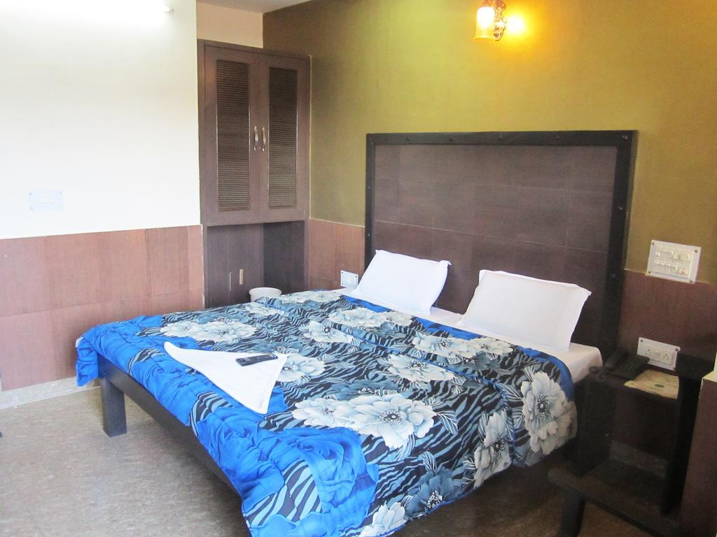 Hotel Chitra Heritage Haridwār Quarto foto